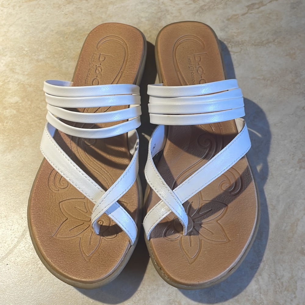 b.o.c. White Multi-Strap Toe-Loop Sandals - Picture 3 of 10